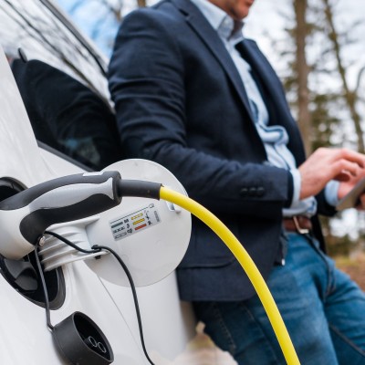 Ηλεκτρικά αυτοκίνητα: Όλα τα Αpps για φόρτιση στην Ελλάδα