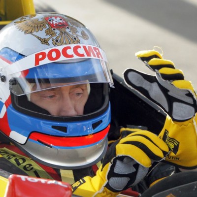 O Vladimir Putin έχει οδηγήσει μονοθέσιο της Formula 1! [video]