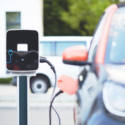 Τι περιμένουμε για τα ηλεκτρικά το 2025; Πώς θα κινηθούν οι πωλήσεις;