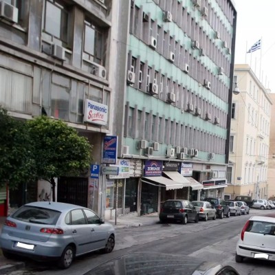 Ηλεκτρικά αυτοκίνητα: Παράταση στη δωρεάν στάθμευση – Πώς εκδίδω το ειδικό σήμα;