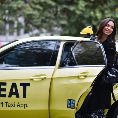 Beat: Παίρνει πίσω σχεδόν τη μισή τιμή αύξησης των ταξί