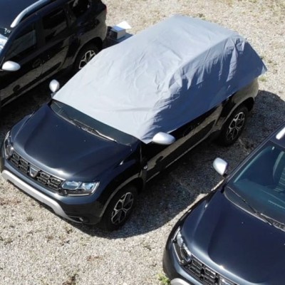 Κουκούλα ή φιμέ τζάμια: Τι είναι καλύτερο για προστασία;