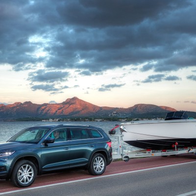 Υποχρεωτικές οι πινακίδες στα τρέιλερ και τις μπαγκαζιέρες - Πώς βγάζεις άδεια;