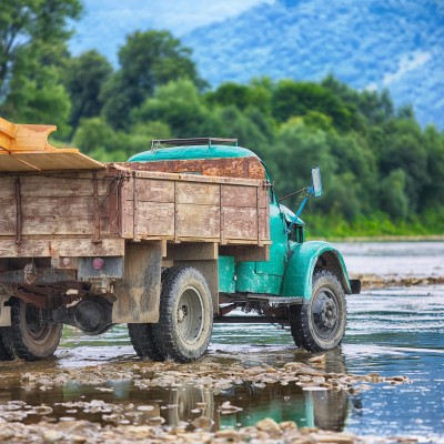 Διώχνει τα παλιά φορτηγά η Ελλάδα – Απαράδεκτη απόφαση λένε οι οδηγοί