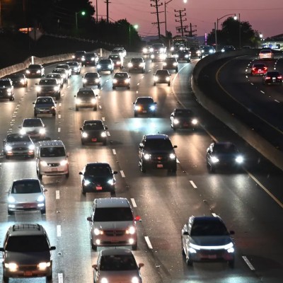Τέλος οι κινητήρες βενζίνης: Η μεγαλύτερη πολιτεία είπε ΝΑΙ μόνο στα ηλεκτρικά