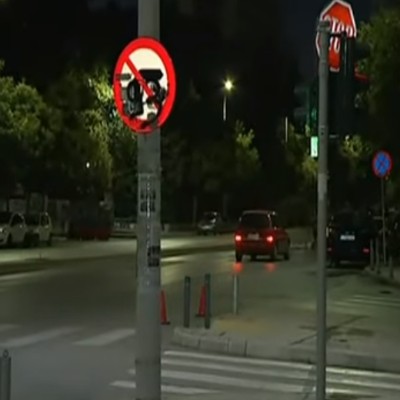 Θεσσαλονίκη: Αυτοκίνητο παρέσυρε πεζή και την εγκατέλειψε σε live μετάδοση [video]