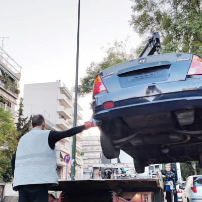 Εγκαταλελειμμένο αυτοκίνητο: Πού κάνω καταγγελία - Ποια είναι η διαδικασία;