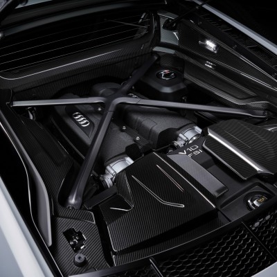 Όχι, δεν θα καταργηθούν οι κινητήρες το 2035! Τι «παραθυράκι» άφησε η ΕΕ