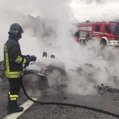 Τρομακτικές εικόνες - Lamborghini έπιασε 300 km/h και τράκαρε [video]