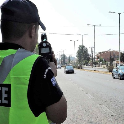 Δε βάζουμε μυαλό με τίποτα! Πάνω από 21.000 παραβάσεις κατέγραψε η Τροχαία