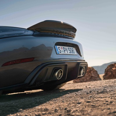 Γιατί η Porsche καταργεί δύο εμβληματικά μοντέλα; Τι έχει αποφασίσει