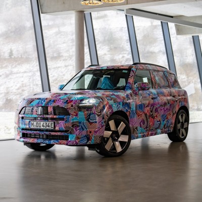 Νέα MINI: Τα 4 μοναδικά χαρακτηριστικά τους