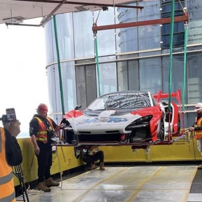 Το ψηλότερο πάρκινγκ του κόσμου – Αξίζει 26 εκατ. δολάρια [video]