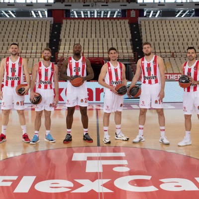 Final Four - Ολυμπιακός: Ρόδα, μπάλα και κοπάνα. Ποιον συμπαίκτη τους επιλέγουν οι παίκτες του Ολυμπιακού για συνοδηγό σε road trip;