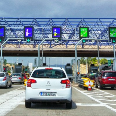 Έκπτωση 25% σε διόδια στην Ελλάδα – Πώς θα την πάρεις και ποιους αφορά;