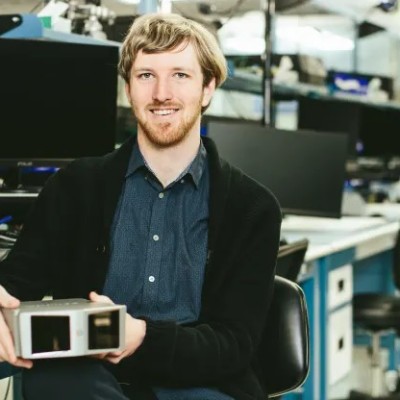 Ο 28χρονος δισεκατομμυριούχος που έφερε επανάσταση στα αυτοκίνητα