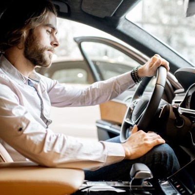 Αξίζει να αγοράσω ελαφρώς μεταχειρισμένο αυτοκίνητο;