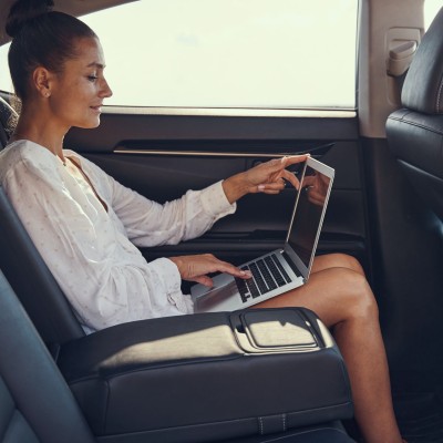 Έρευνα: Ποια αντικείμενα ξεχνάμε πιο συχνά μέσα σε ταξί;