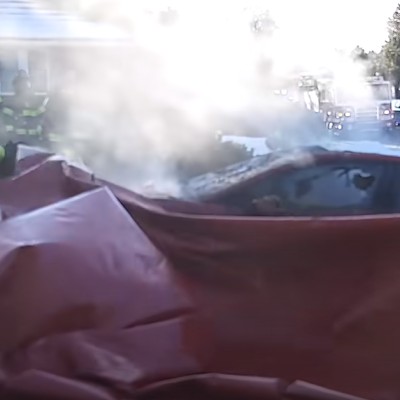 Ηλεκτρικό Jaguar I-Pace πήρε φωτιά και το έσβησαν με κουβέρτα [video]