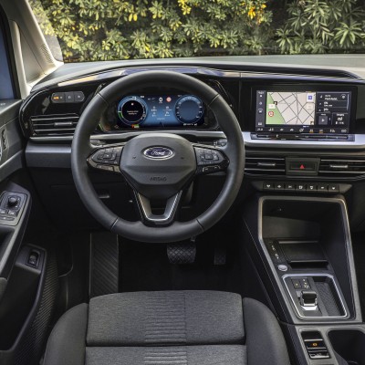 Το υβριδικό 7θέσιο της Ford που κάνει 110 km με 0 lt/100km