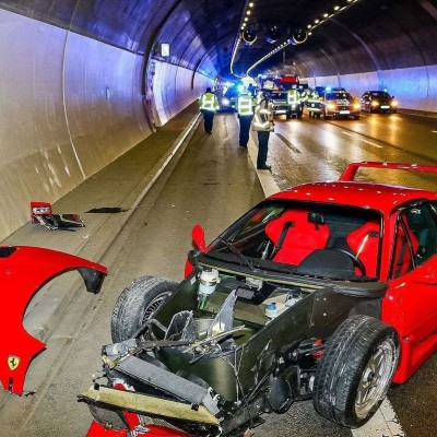 24χρονος καταστρέφει Ferrari F40 αξίας 3,2 εκατ. – Θα την παρέδιδε στον ιδιοκτήτη της