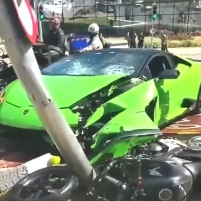 Οδηγός Lamborghini κυνηγά κλέφτη Rolex και τον τσακίζει στην κολώνα [δείτε το video)