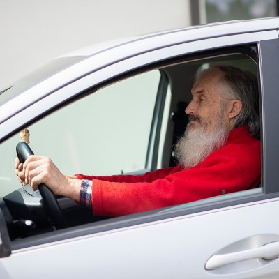 Παππούς σε χωριό έχασε 100.000 ευρώ σε 15 λεπτά – Το ατύχημα και το χειρουργείο της εγγονής