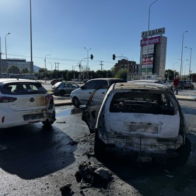 Θεσσαλονίκη: Αυτοκίνητο με υγραέριο πήρε φωτιά σε πάρκινγκ – Δείτε το video