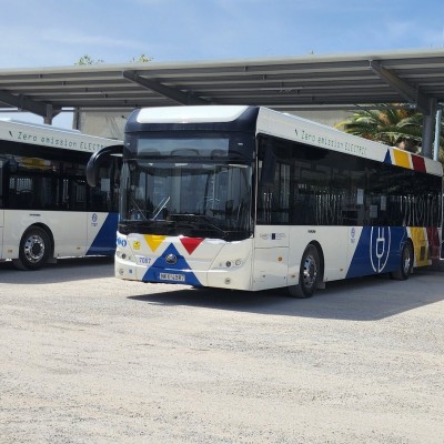 Αλλάζουν όλα τα λεωφορεία σε Αθήνα και Θεσσαλονίκη – Πόσα λεφτά θα δώσουμε