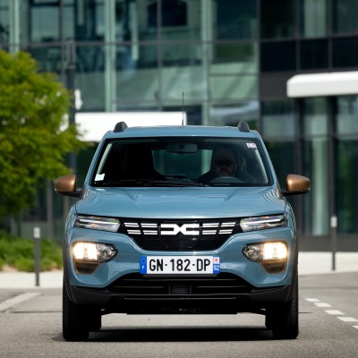 Στην Ελλάδα το Dacia που καίει 2,9 ευρώ στα 100 km – Το φθηνότερο επαγγελματικό