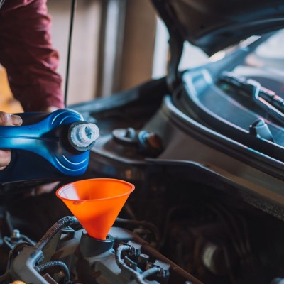 Γιατί καίει λάδια το αυτοκίνητο; Ποια είναι η λύση;