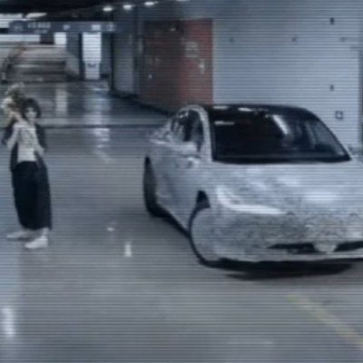 Οι Κινέζοι φτιάχνουν αυτοκίνητο που παρκάρει χωρίς μανούβρα – Δείτε πώς το κάνει [video]