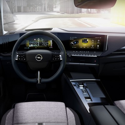 Το στιλάτο οικογενειακό της Opel που καίει 4,18 ευρώ στα 100 km - Τιμή στην Ελλάδα