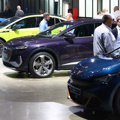 Κινούμαι Ηλεκτρικά 3: Μπαίνουν λεφτά στους λογαριασμούς 319 δικαιούχων - Δείτε πότε