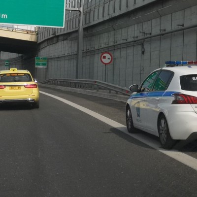 Ελλάδα: 1.489 οδηγοί έχασαν το δίπλωμα και πλήρωσαν 298.000 ευρώ σε πρόστιμα - Σε έναν δρόμο