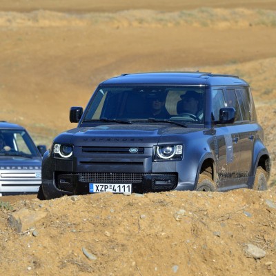 Η εκπληκτική περιπέτεια της Land Rover στην Ελλάδα – Τι έκανε το Defender;
