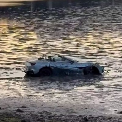 Πέρασαν χειροπέδες σε οδηγό Ferrari - Το καταστροφικό λάθος που έκανε (video)