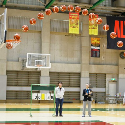 Ο παίκτης της Toyota που βάζει τρίποντο από τα 25 μέτρα [video]