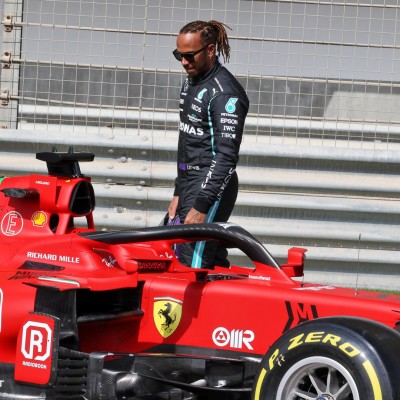 Πότε ο Hamilton θα οδηγήσει πρώτη φορά τη νέα Ferrari;