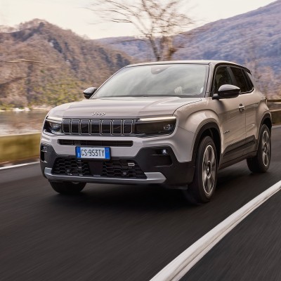 Απέκτησε το νέο υβριδικό Jeep Avenger με μόλις 252 € το μήνα!