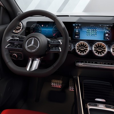 Έπεσε η τιμή της Mercedes που καίει 5,5 ευρώ στα 100 km - Γιατί δεν πληρώνεις φόρο;