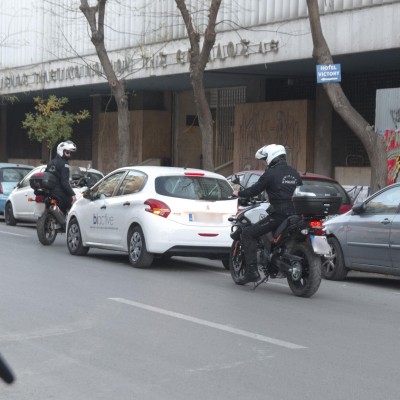 Το λάθος που κάνουν 4 στους 10 οδηγούς στην Αθήνα – 16.000 έχασαν πινακίδες και δίπλωμα