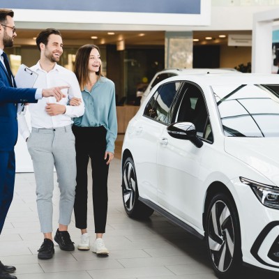 Το άρωμα της «καινουργίλας» - Γιατί τα καινούργια αυτοκίνητα μυρίζουν έτσι;