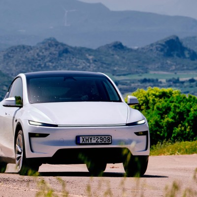 Στην Ελλάδα το 7θέσιο Tesla Model Y - Η τιμή του