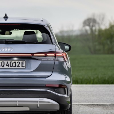 Έπεσε 9.000 ευρώ η τιμή του premium SUV της Audi με τους 286 ίππους