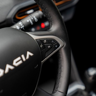 To Dacia που αγοράζεις με 98 ευρώ το μήνα - Έχει εγγύηση 5 χρόνια