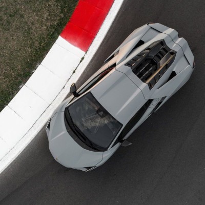 Έρχεται η ισχυρότερη Lamborghini όλων των εποχών – Με όνομα ελληνικό