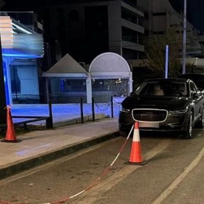 Έφοδος της Αστυνομίας στην Κηφισιά – Έβαλε χειροπέδες σε παρκαδόρους