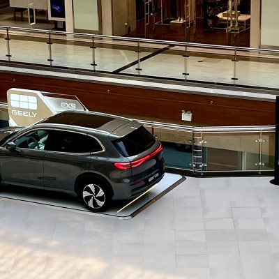 Αυτό είναι το SUV που θα δείτε στη μέση του Mall Athens