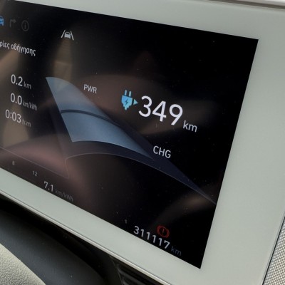 Το ταξί-θαύμα της Κύπρου – Είναι Hyundai, με 311.117 km στο κοντέρ και μπαταρία στο 100%